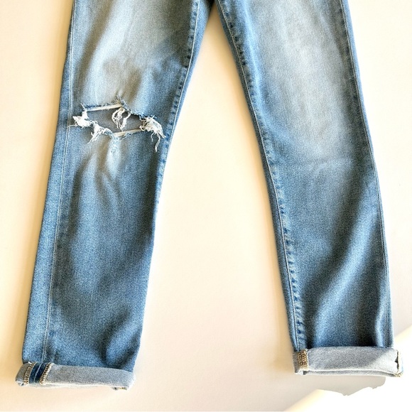 7 FOR ALL MANKIND “Luxe Vintage Josefina” Light Denim Distressed Jeans NWT!! - Picture 12 of 15